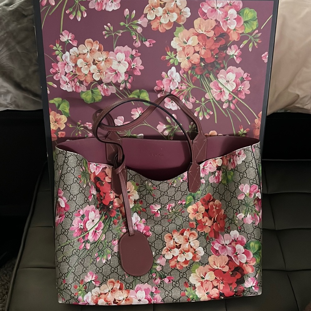 Authentic Gucci Blossoms Shoulder Tote Bag